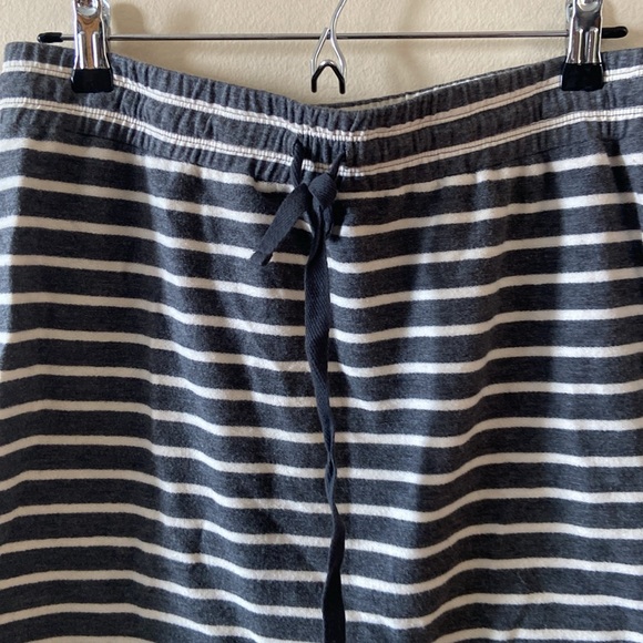 Grey & White Stripe Ann Taylor Loft Cotton Casual Mini Skirt Striped Medium - Picture 2 of 5